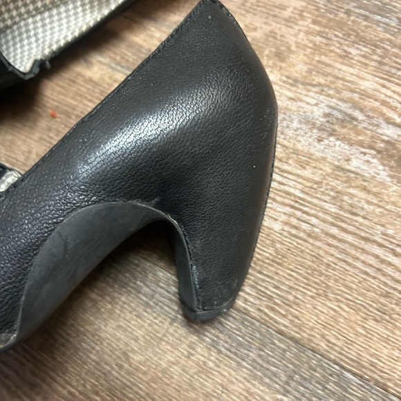 Camper size 38 (7.5) tassle preppy heels in good used condition super fun - Picture 5 of 15